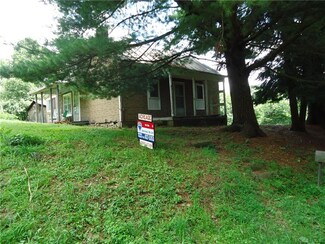 136 Mt Carmel Ridge Rd, Aleppo, PA 15310