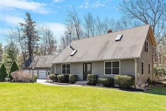 84 Murray Rd, Ashburnham, MA 01430