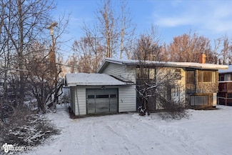 5251 Little Tree St, Anchorage, AK 99507