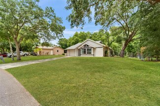 23739 Forest View Dr, Land O Lakes, FL 34639
