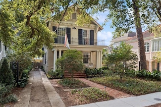 2 Neron Place, New Orleans, LA 70118