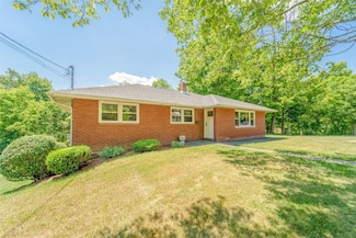 593 Hooper Rd, Endicott, NY 13760