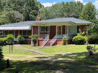 235 Alexander Rd, Salem, SC 29676
