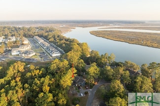 20 Battery Ln, Beaufort, SC 29902