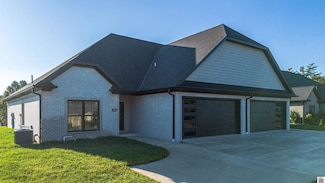 3900 Pines Rd, Paducah, KY 42001