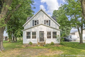 3665 47th St, Hamilton, MI 49419
