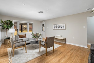 174 E Highland Ave, Langhorne, PA 19047