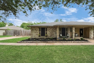 3803 Meadow Place Dr, Houston, TX 77082