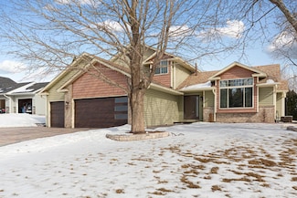 4710 Quantico Ln N, Plymouth, MN 55446