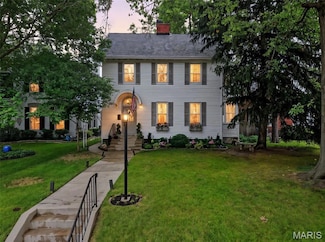 816 Monroe St, Saint Charles, MO 63301