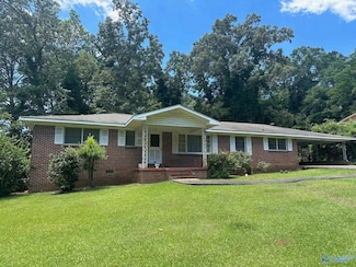 937 E Tomahawk Trail, Gadsden, AL 35903