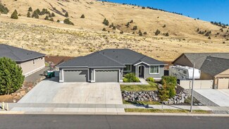 233 Skyridge Dr, Klamath Falls, OR 97603
