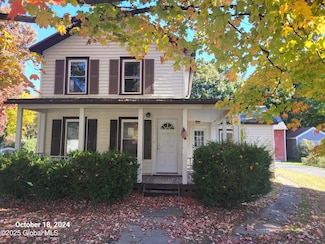 863 Main St, Niverville, NY 12130