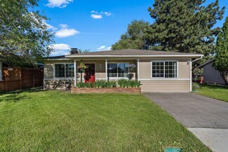914 SW 15th St, Redmond, OR 97756