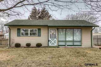 3030 S 38th St, Omaha, NE 68105