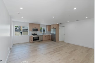 7439 Ranchito Ave, Los Angeles, CA 91405