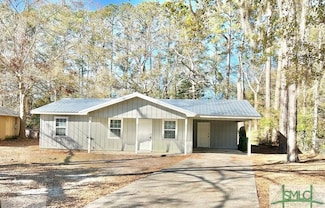 621 2nd St, Hinesville, GA 31313