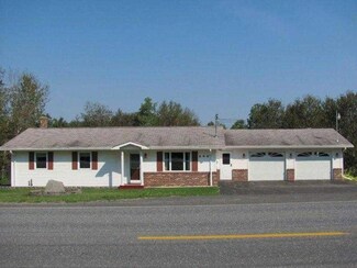 646 Frenchville Rd, Fort Kent, ME 04743