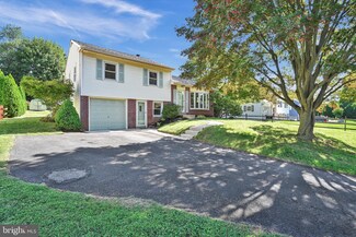 2415 E Helms Manor, Upper Chichester, PA 19061