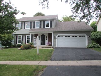 1910 Cambridge Dr, Saint Charles, IL 60174