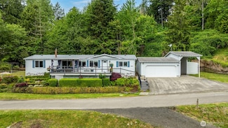 521 E Lombard Rd S, Grapeview, WA 98546