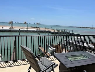 185 Isabella Point Dr, Port Isabel, TX 78578