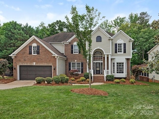 3721 Providence Plantation Ln, Charlotte, NC 28270