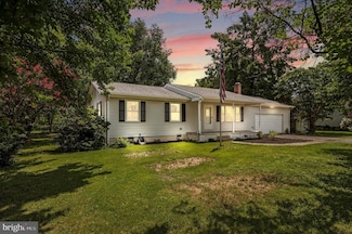 208 Wythe Ave, Stephens City, VA 22655