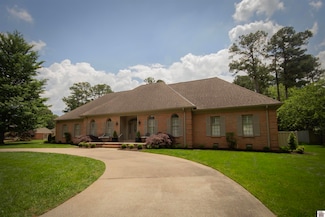 667 Whitney Dr, Paducah, KY 42001
