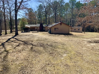 7905 Lick Creek Rd, Big Sandy, TN 38221