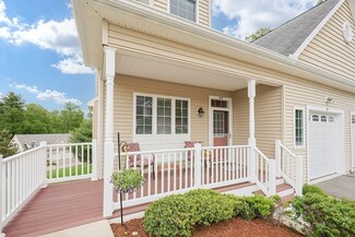 137 Grey Wolf Dr, Franklin, MA 02038