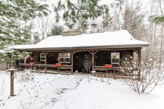 2021 140th Ave, Dorr, MI 49323