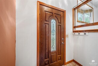 1213 14th St, Wamego, KS 66547