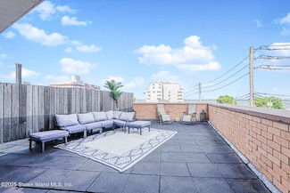 155 Bay St Unit 2L, Staten Island, NY 10301