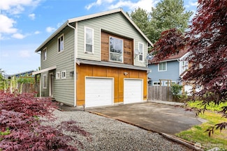 7005 Helweg Ln, Blaine, WA 98230