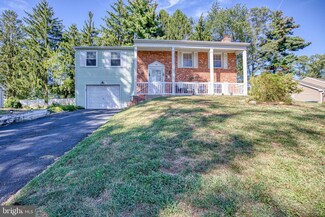 56 Twig Ln, Willingboro, NJ 08046