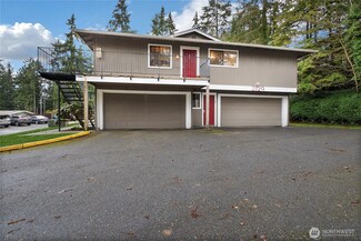 2129 SW 318th Place Unit D, Federal Way, WA 98023