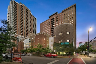 40 E 9th St Unit 1807, Chicago, IL 60605