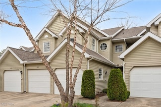425 Eagle Trace Unit B425, Cleveland, OH 44124