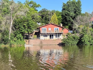 40402 Ryans Bay Rd, Zumbro Falls, MN 55991