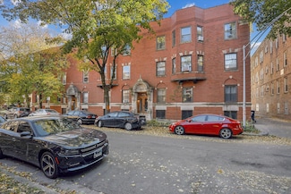 1327 E 52nd St Unit 202, Chicago, IL 60615