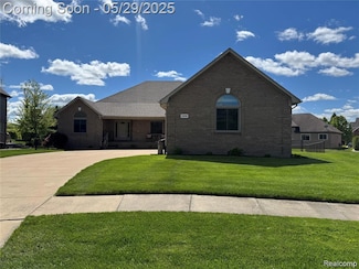 56098 Walker Ct, Macomb, MI 48042