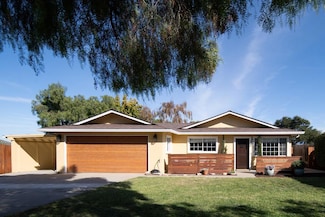 18025 Prado Ln, Salinas, CA 93908