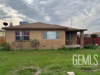 1510 14th Ave, Delano, CA 93215