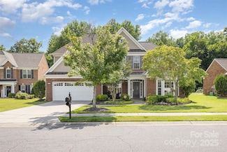 10106 Silverling Dr, Waxhaw, NC 28173