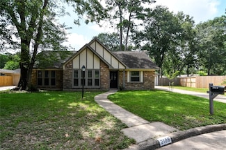 2106 Silver Falls Dr, Kingwood, TX 77339