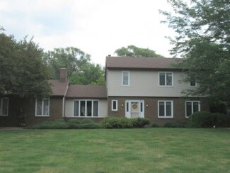 2988 Yellowwood Ct, Bremen, IN 46506