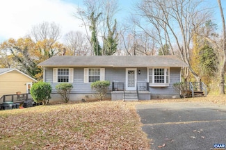 202 Hartmans Mill Rd, Charlottesville, VA 22902