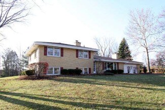 15W719 83rd St, Burr Ridge, IL 60527