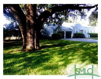 3221 Woodlawn Dr, Savannah, GA 31404